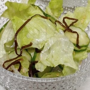 塩昆布で☆レタスサラダ